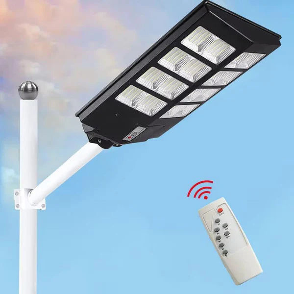 Luminária Externa LED Solar para Chácaras